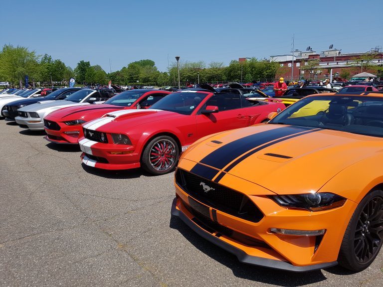 Hundreds of Mustang fans will be paraded on Interstate 40