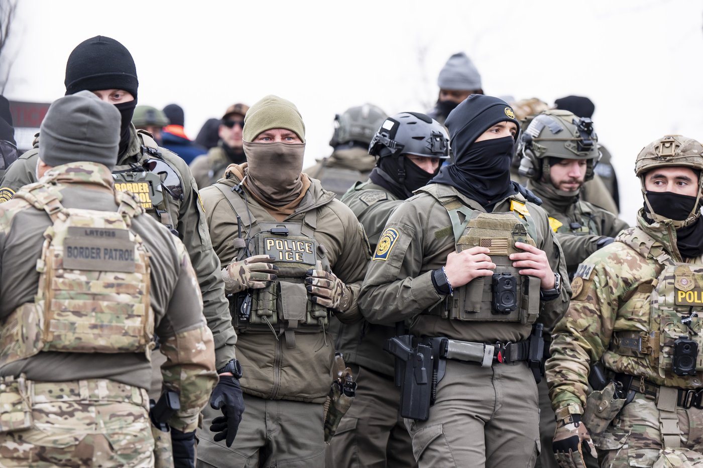 Un lutteur exclu pour avoir porté un costume de lICE à Edmonton